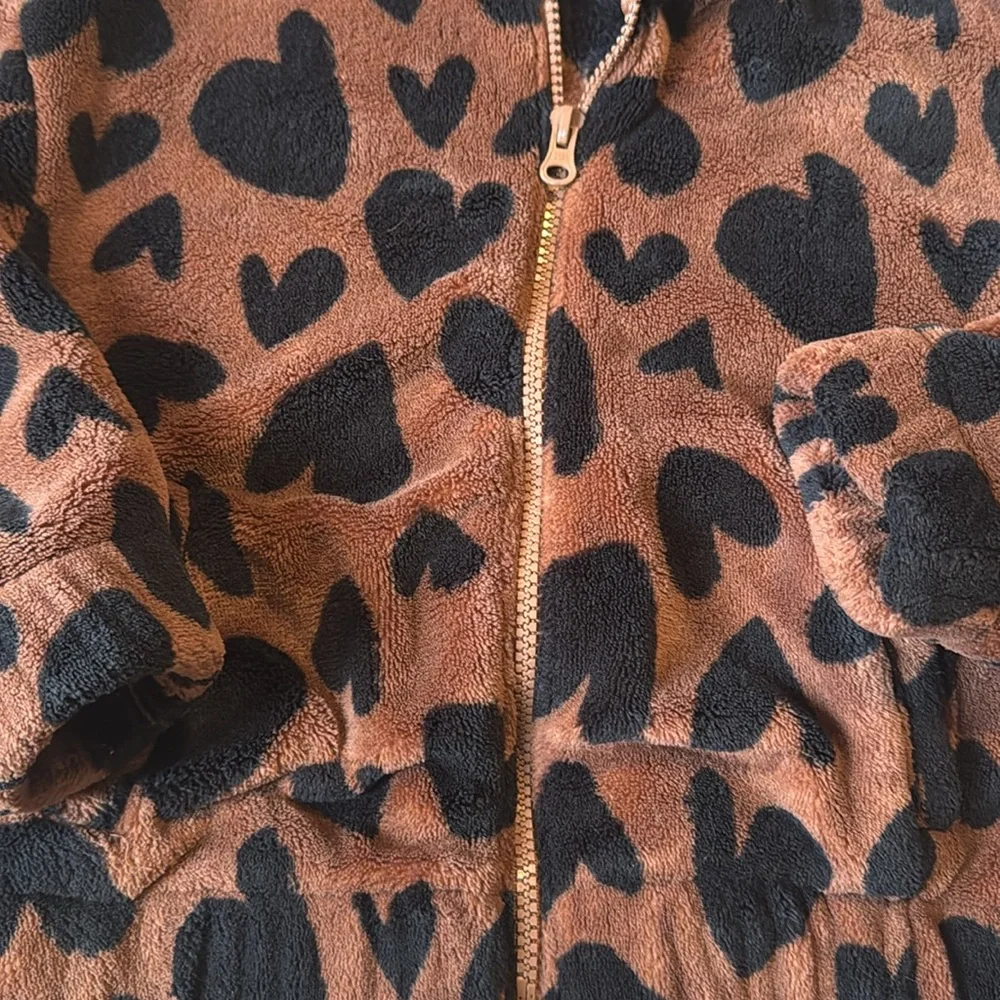 2/$10 4T Cozy Brown Heart-Patterned Kids Jacket